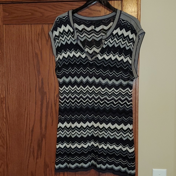 BCBG Max Azria chevron tunic - Picture 1 of 6